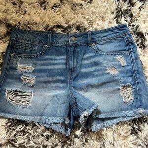 Black by Buckle size 30 distressed denim shorts like new condition